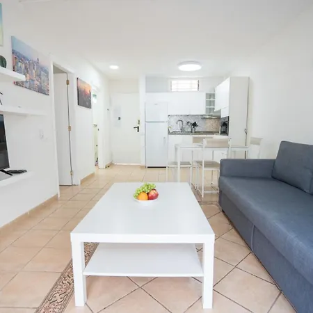 Apartamento Parque Cattleya شقة *