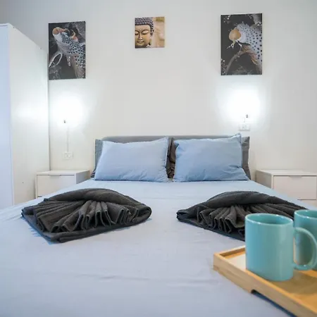 Apartamento Parque Cattleya Apartment